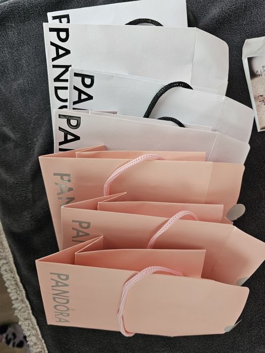 Гривна Пандора в комплект с талисмани