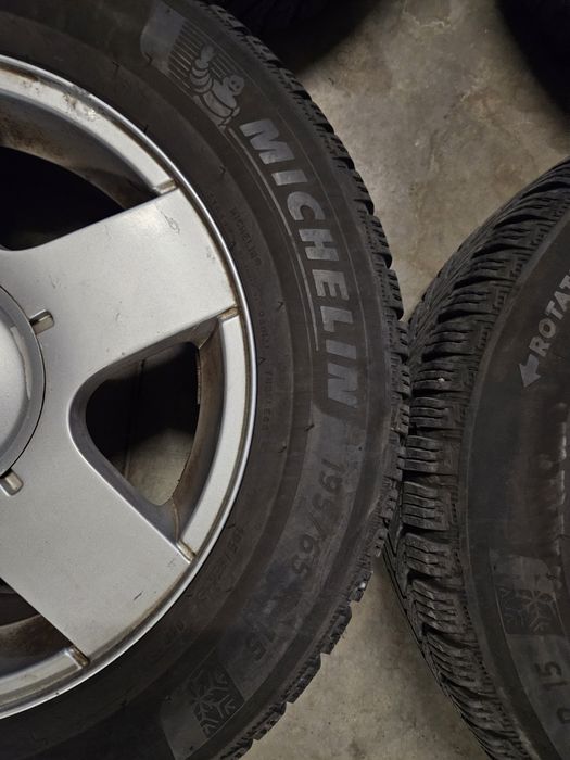Зимни гуми Mishelin Alpin 7mm грайфер.  Мишелин 5×100 , 195/65/15 VW