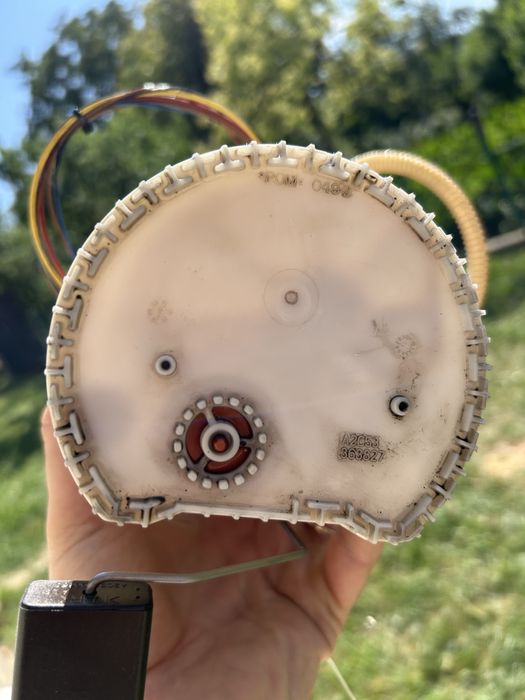 Se vinde pompa motorina rezervor VW Sharan N7