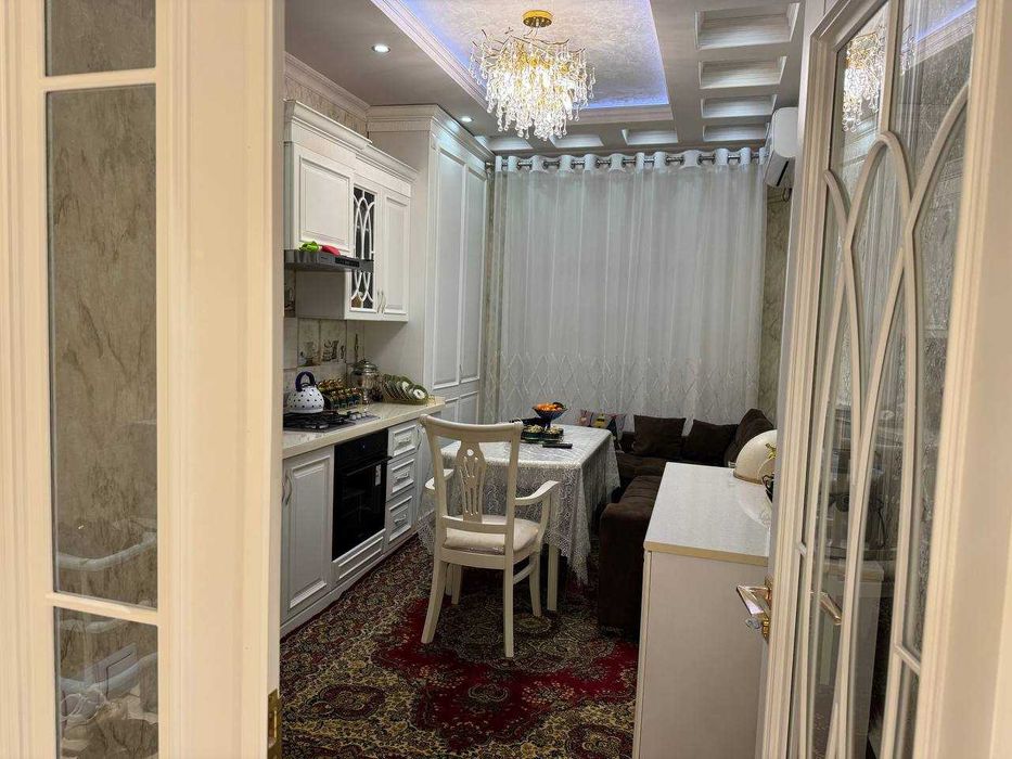 Продаётся квартира 3/3/7 ЖК "Ок Сарой" (Паркентский рынок), 97м2