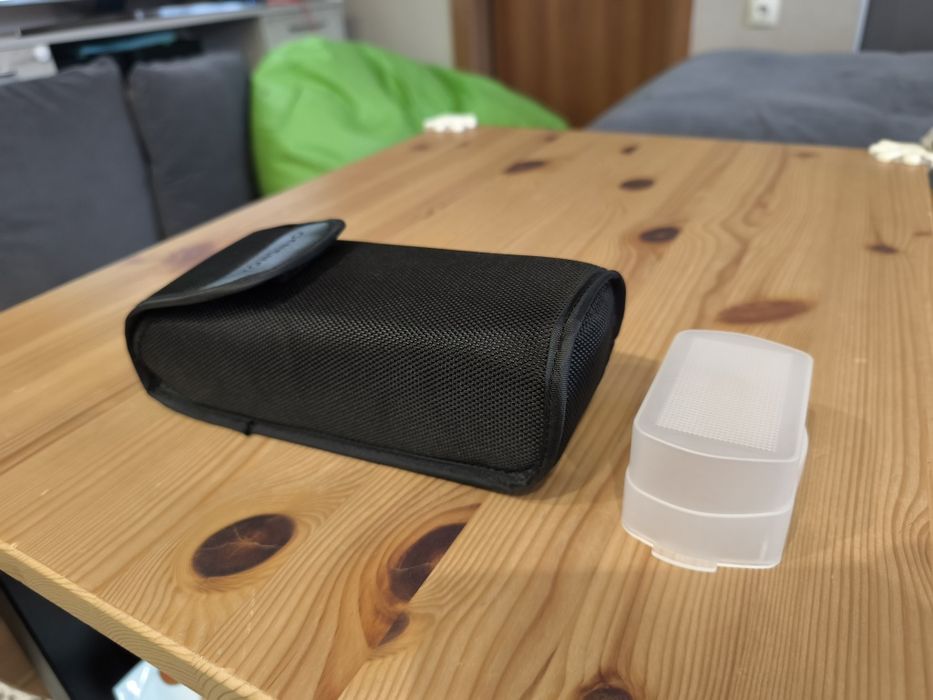 Светкавица Yongnou за DSLR камера