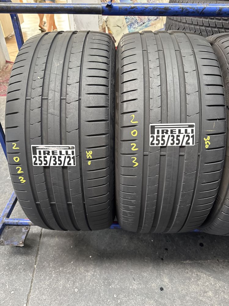 255/35/21 Pirelli