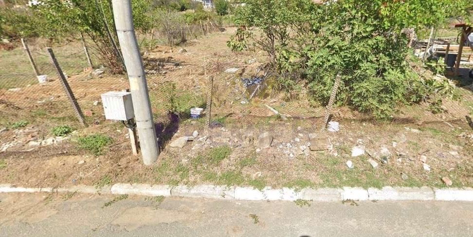 Парцел в Бургас, област-с.Кошарица площ 568 цена 25000