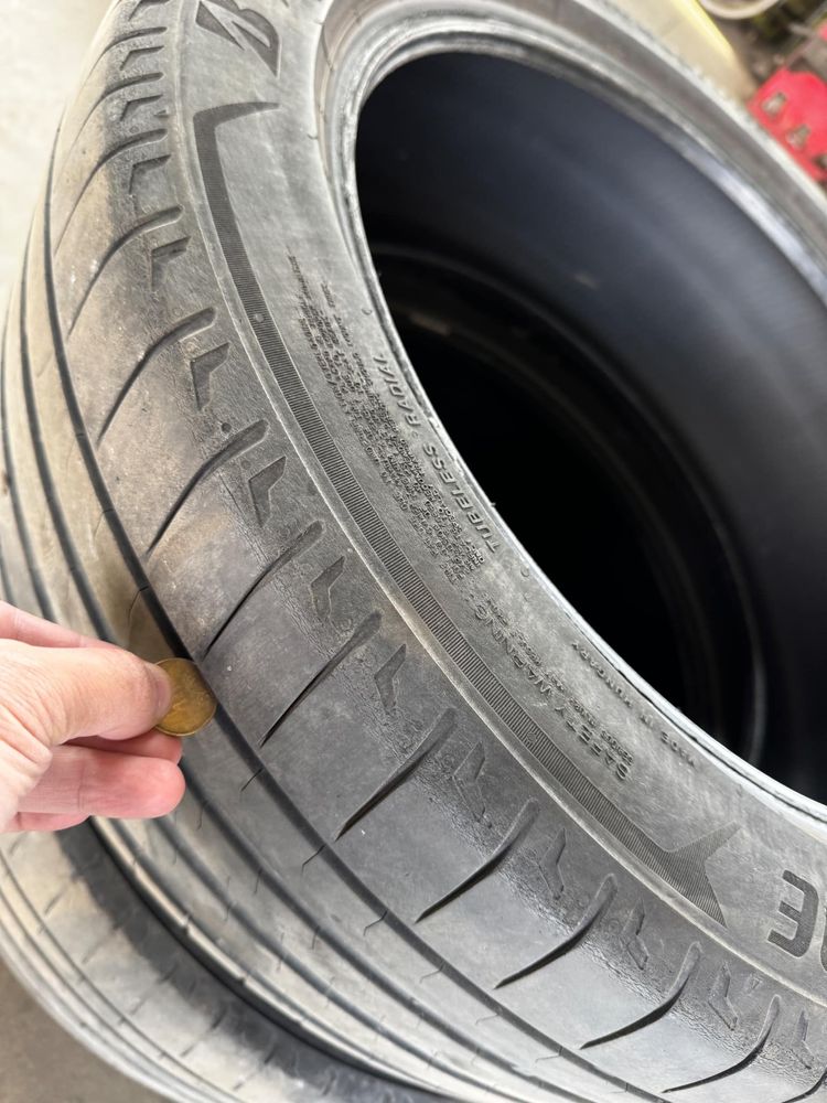 Vând anvelope de vară Bridgestone