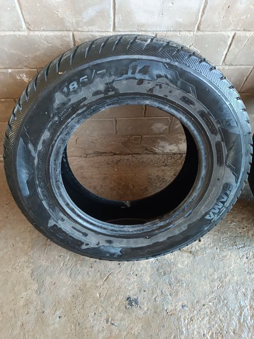 Шины зимные (185/70 R14)