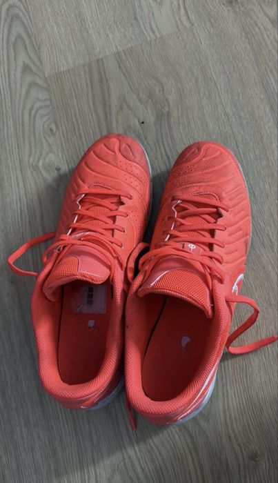 Мъжки спортни обувки за футбол