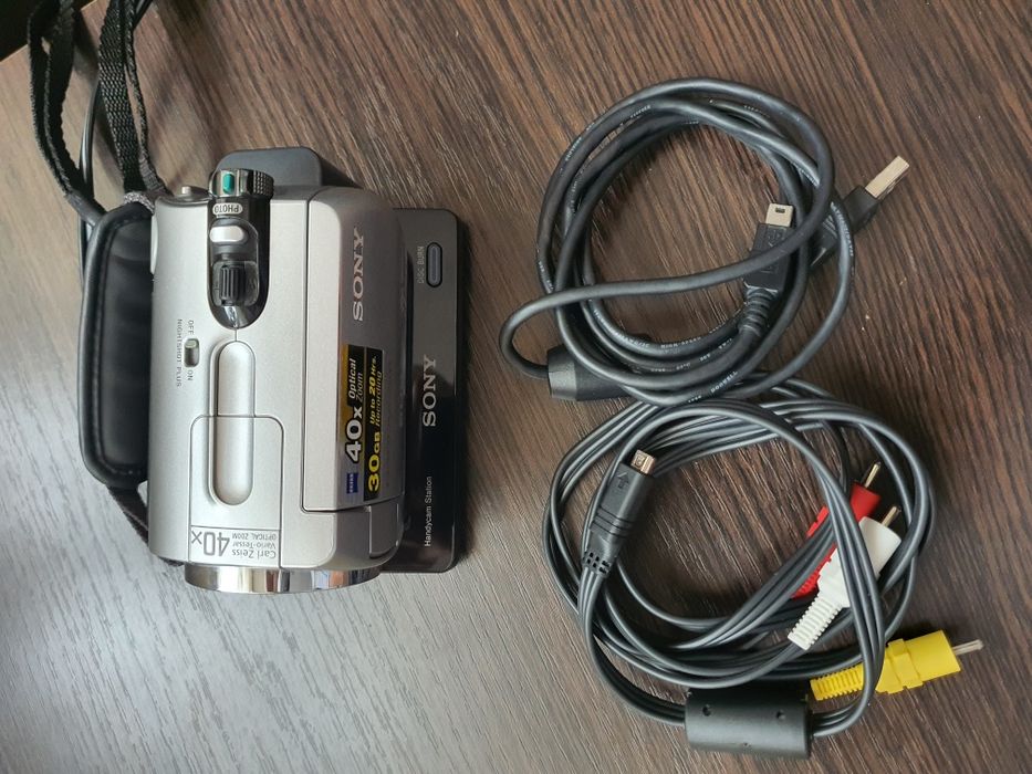 Camera video cu display digital