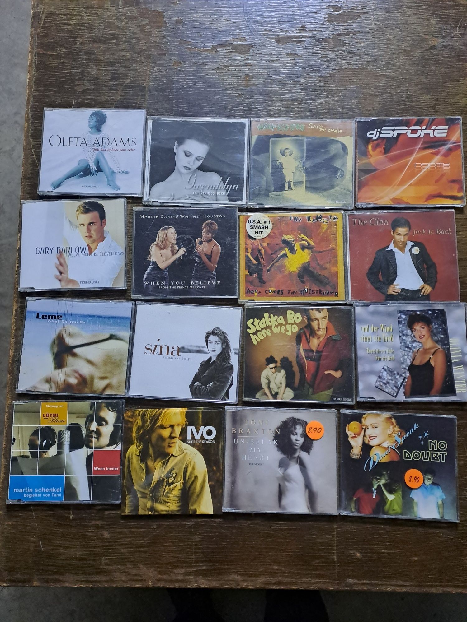 Lot cd single 300 buc