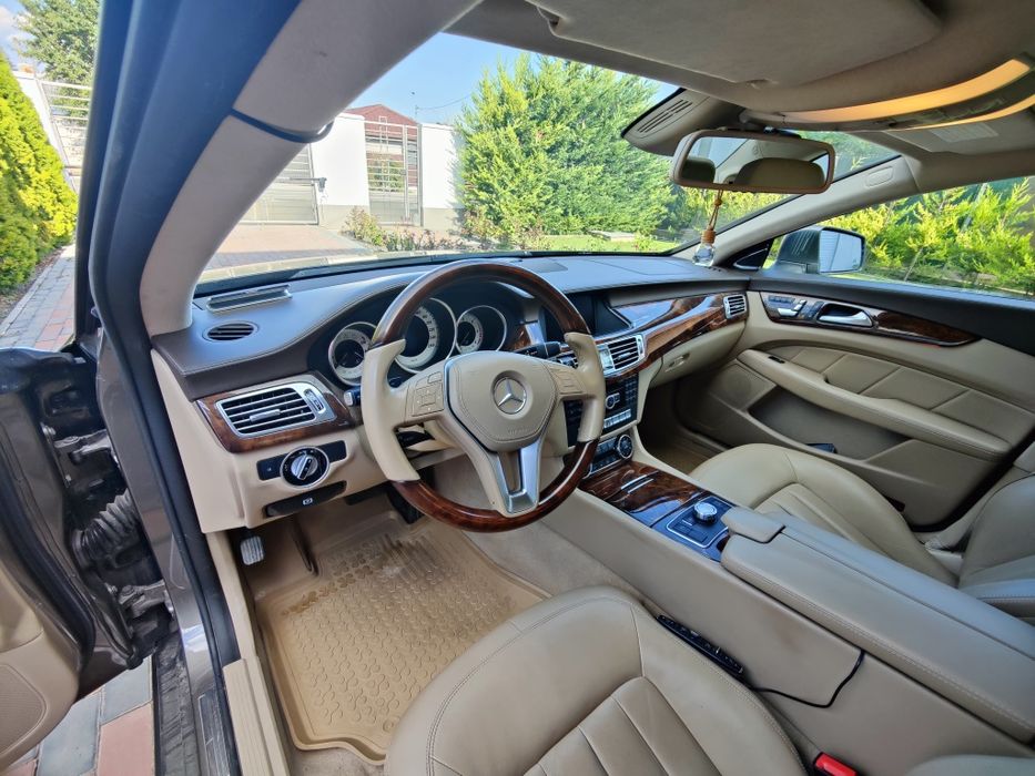 Vând Mercedes CLS 350 4 matic