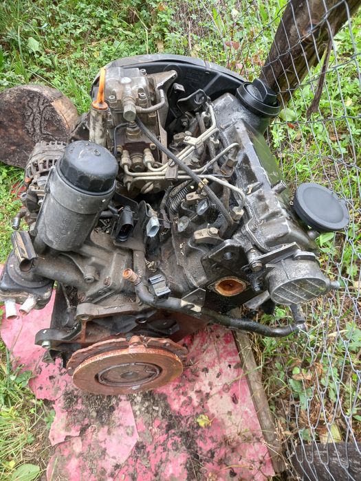Vând motor 1,9 alh