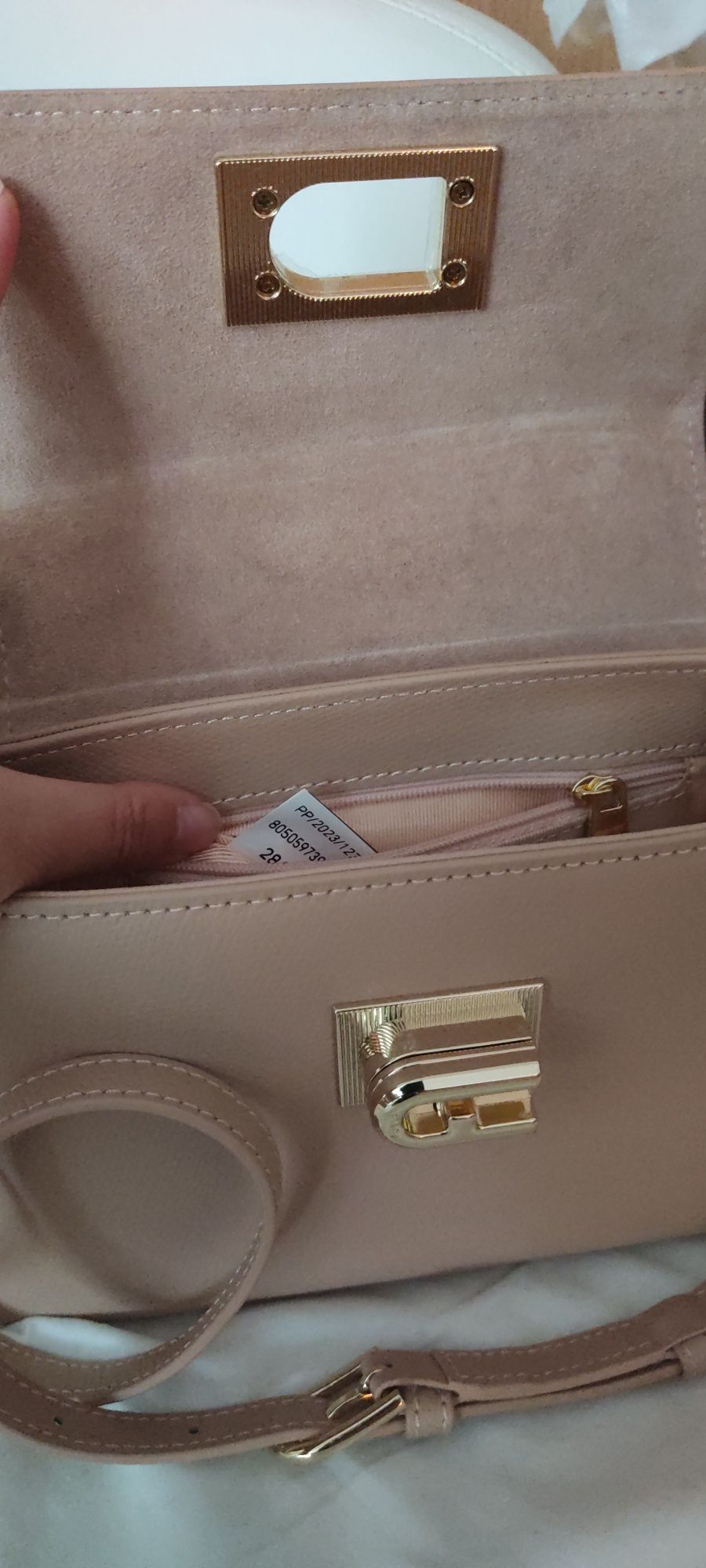 Чанта Furla, кожена, пепел от рози