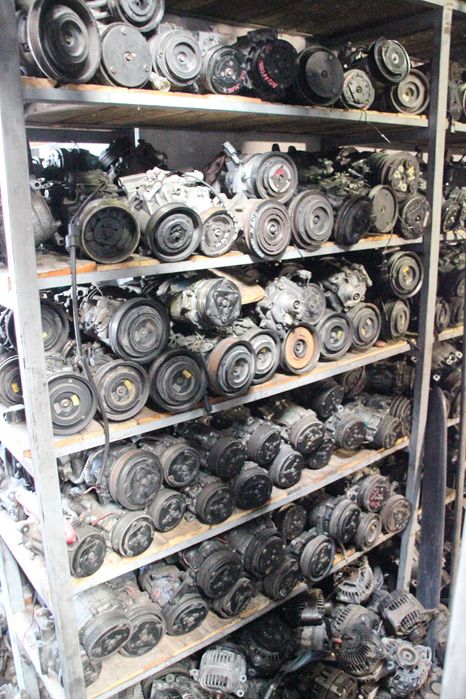 Компресор за климатик за автомобил, бус или джип