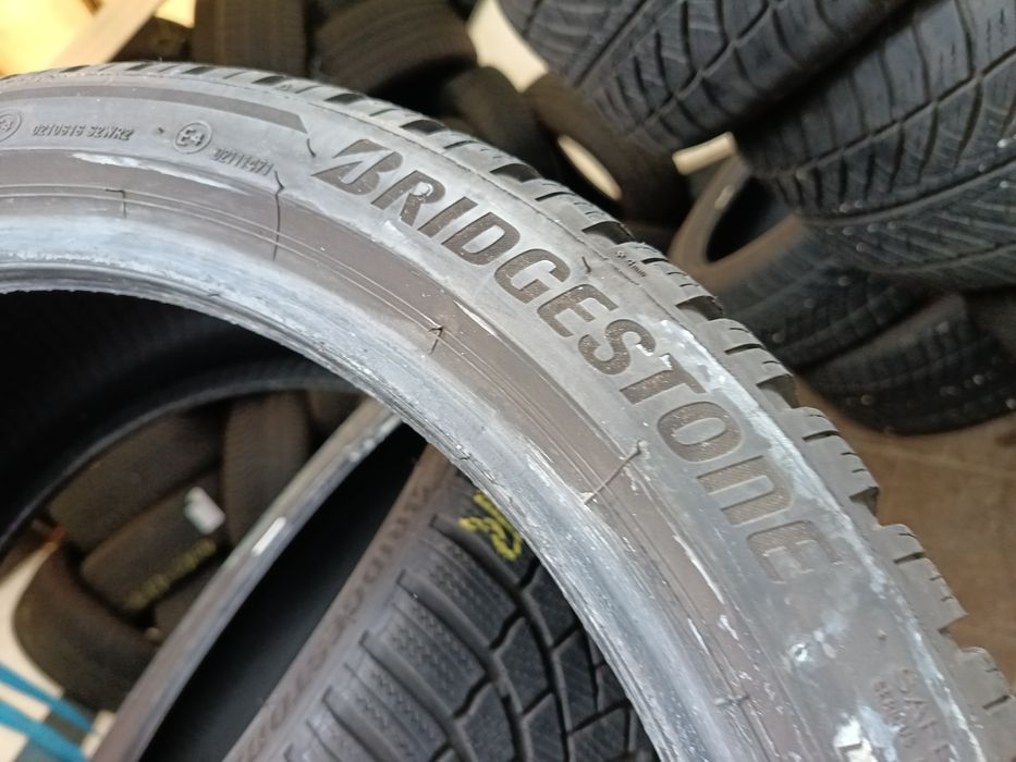 Anvelope MS iarna 225 40 18 bridgestone 2023  6mm