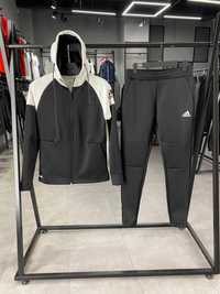 Мъжки екипи Nike Adidas