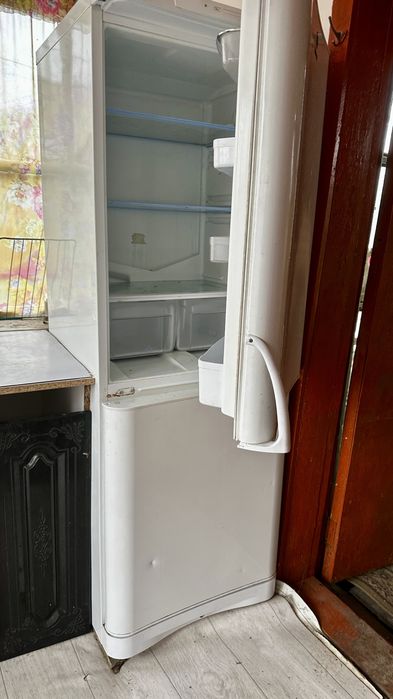 Холодильник Indesit — отлично работает!