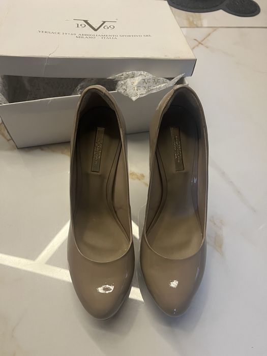 Чисто Нови Versace 39 номер