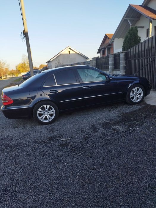 Vând Mercedes E clas w211