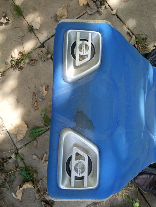 Scaun gaming pentru podea, cu boxe