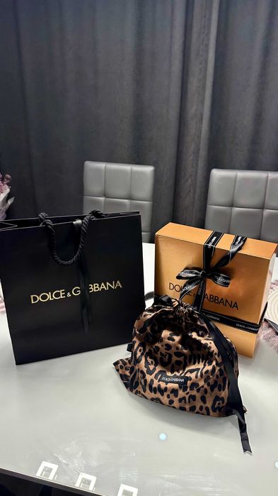 ОРИГИНАЛНА! Dolce & Gabbana малка чанта Sicily от телешка кожа