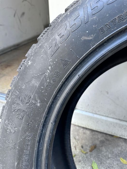 Vand 2 Anvelope iarna 235/55 R19