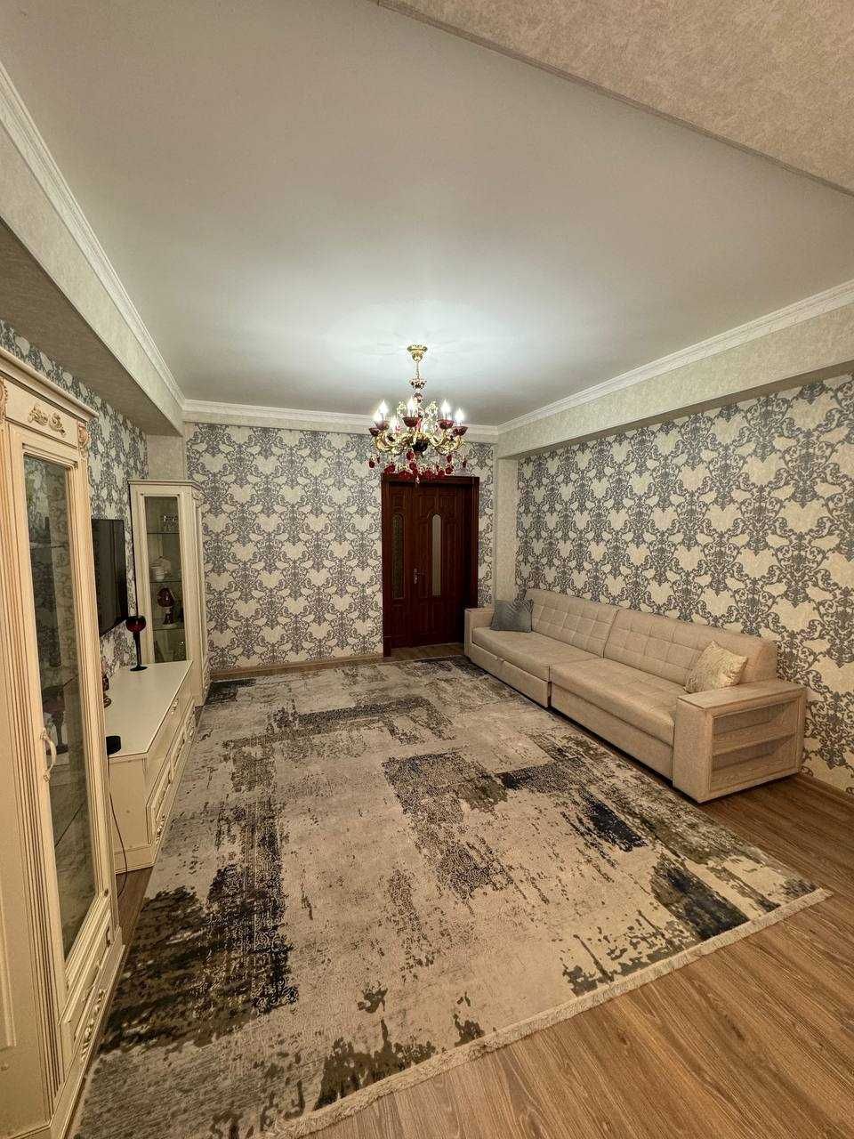 Паркентский кафе Уммон 3-комн 5/9 131 м² 3 с/у кирпич ремонт меб/тех
