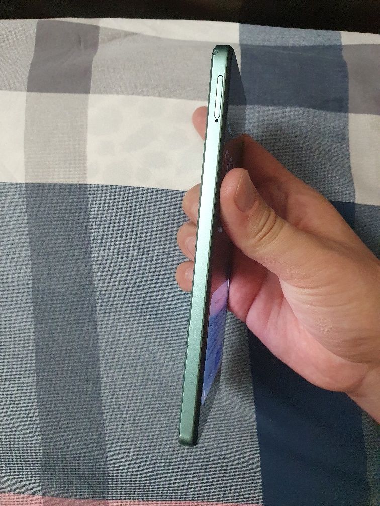Srochna sotiladi Xiaomi Redmi Note 12 4G  8+8/256Gb Sastayani yaxshi