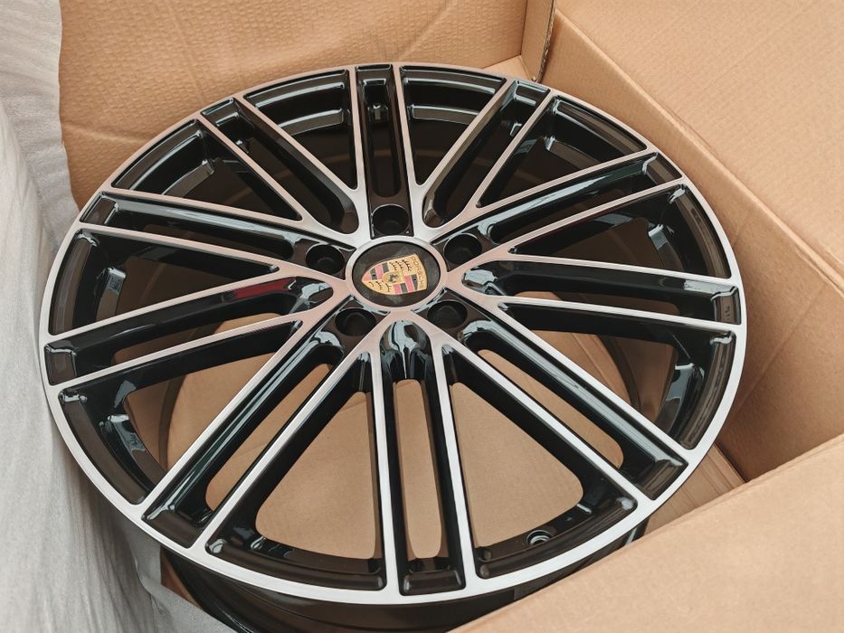 vand jante de aliaj pentru Porsche Cayenne pe 21 marca RC wheels