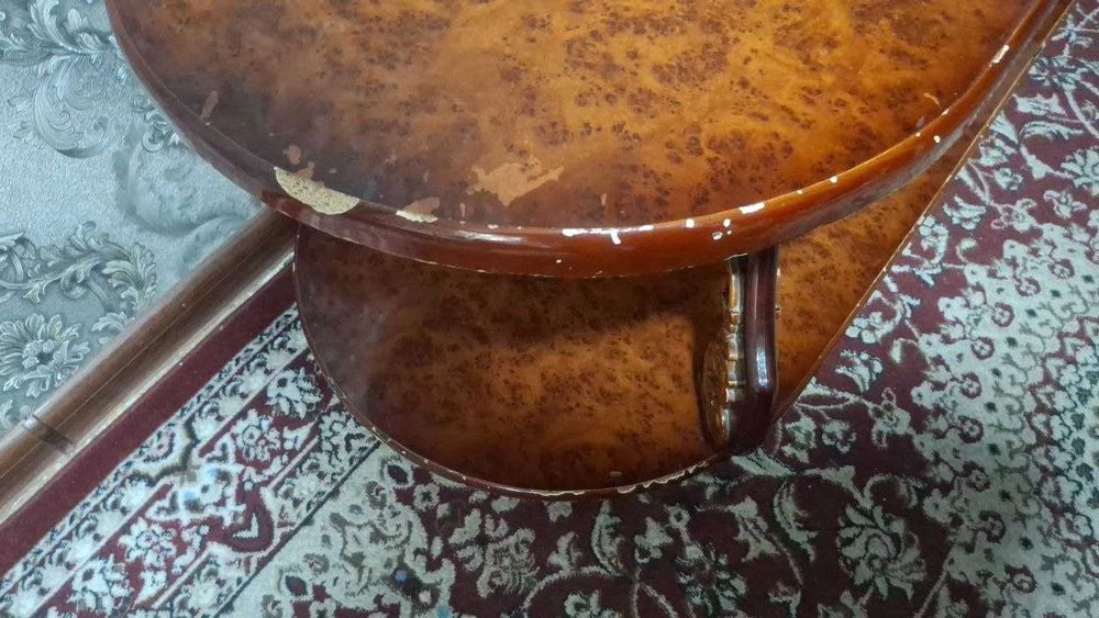 Продам журнальный стол Мини-Хонтахта (138 см)