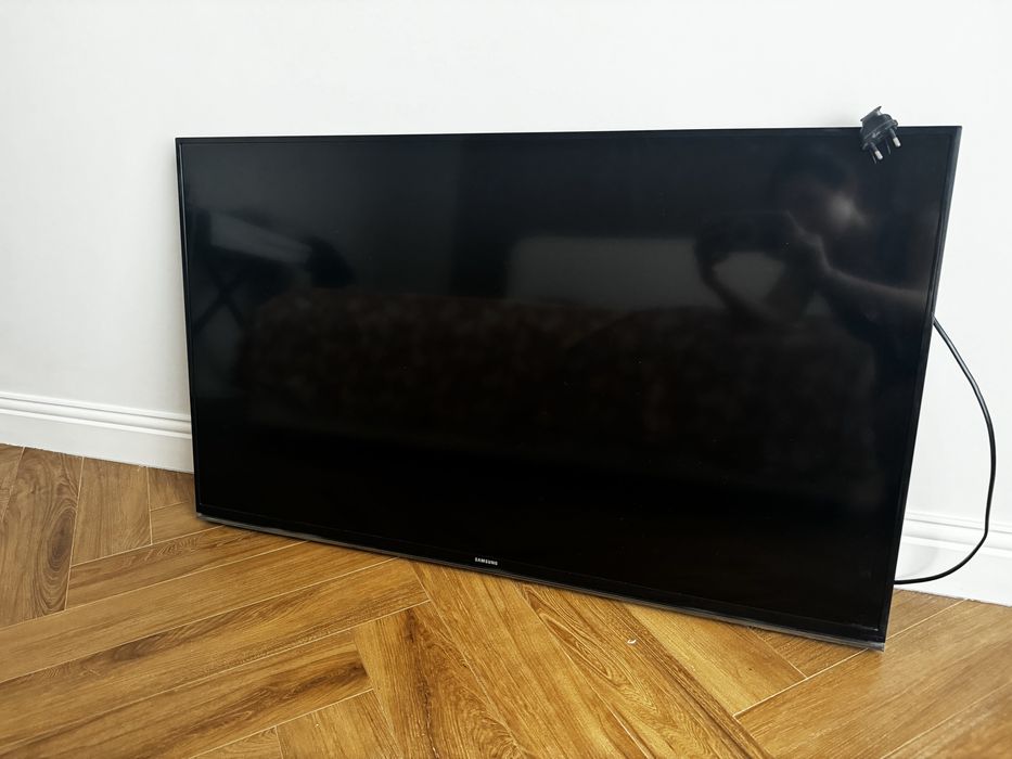 Продам телевизор