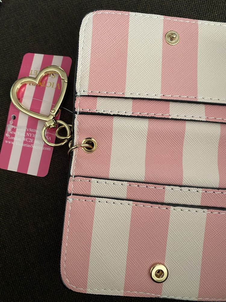 Victoria’s Secret card holder