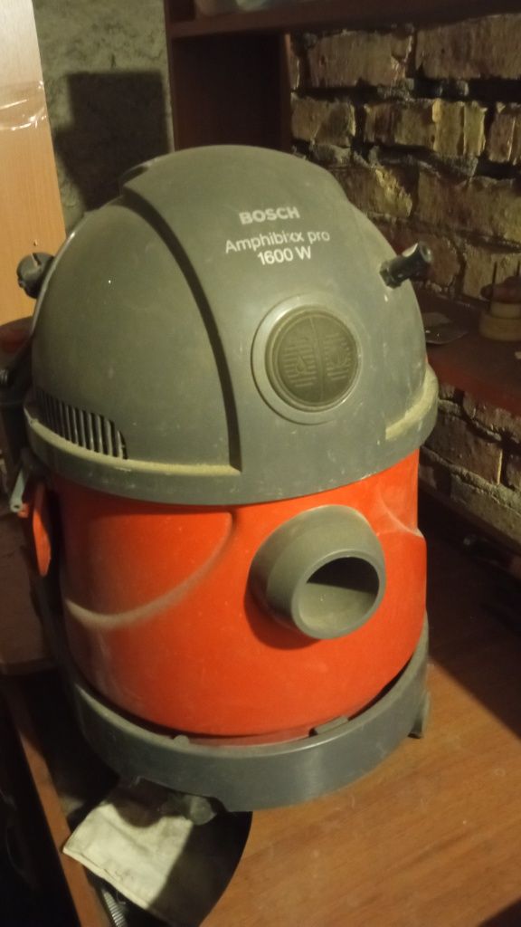 Моющий пылесос Bosch