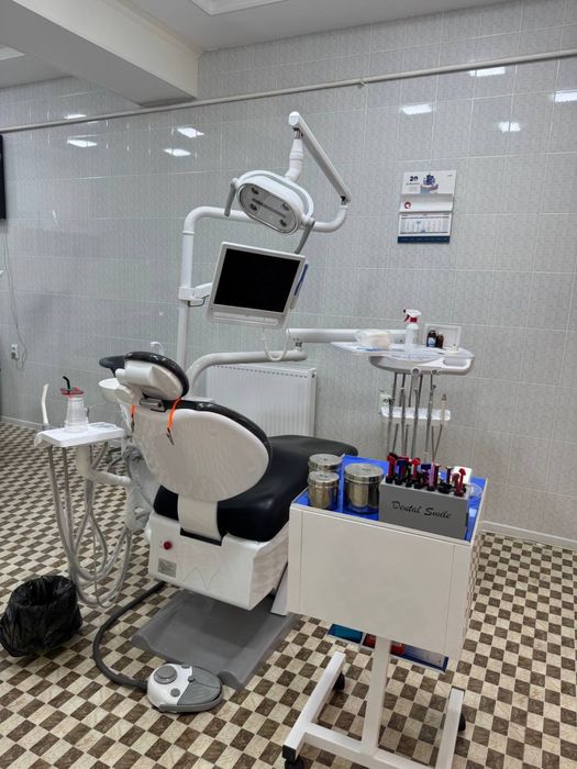 Сдаюется две стомотологический креслы в аренду