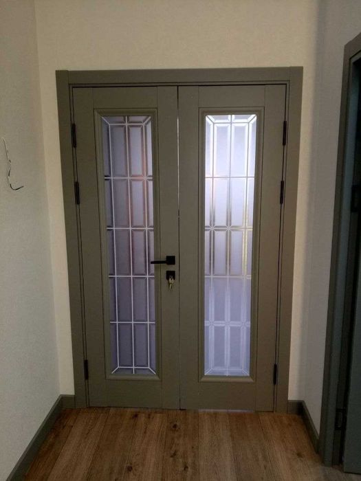 Уcтановка дверей и плинтусов.  Эшик ўрнатиш хизмати.