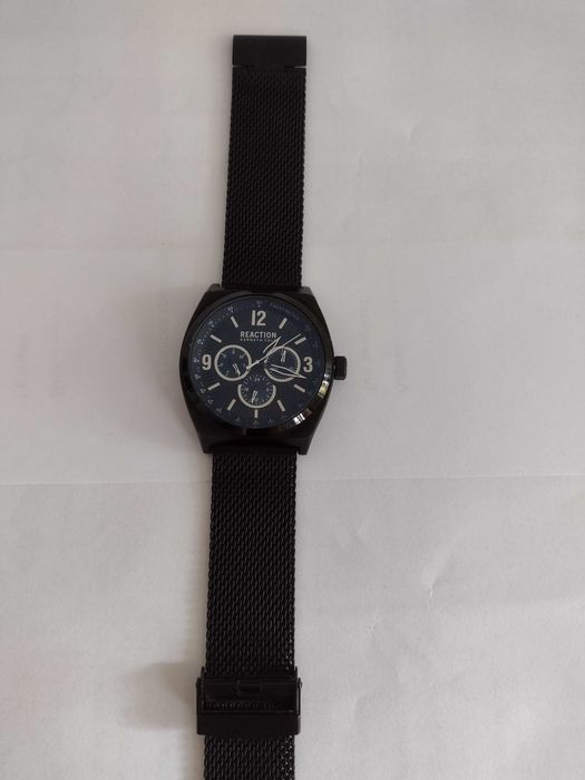 Лот от часовници Swatch Kenneth Cole  Casio  Emit