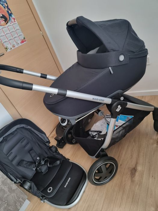 Caruciorul Maxi Cosi (2 in 1) + Landou Jade + baza auto FamilyFix3