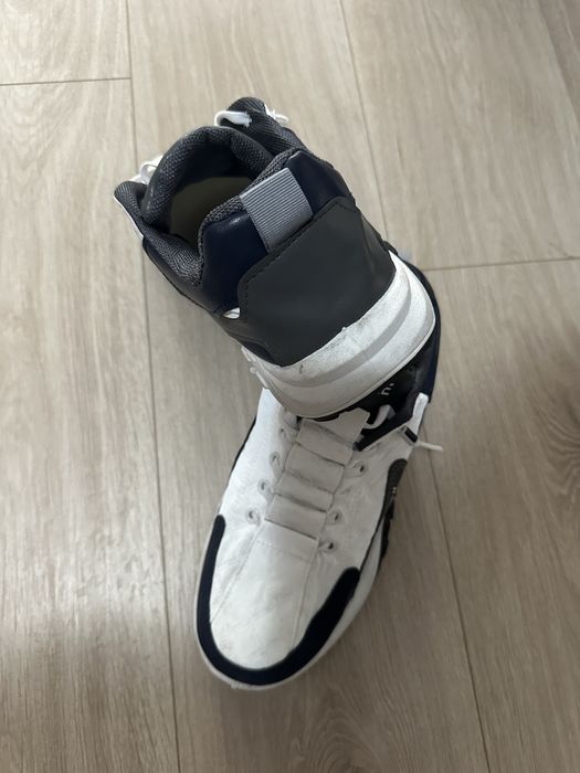 Vand adidasi numar 43