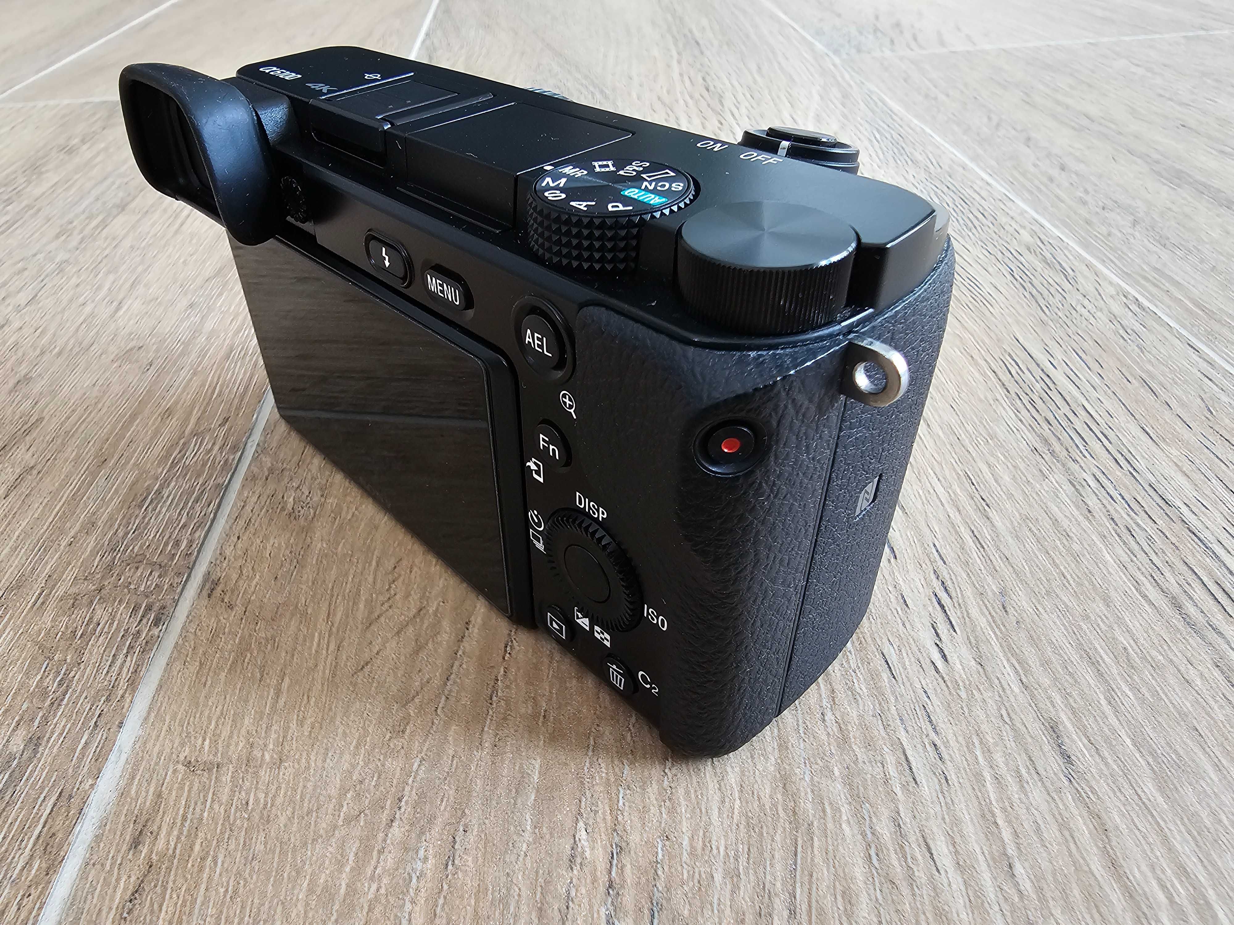 Sony A6100 - Body + accesorii