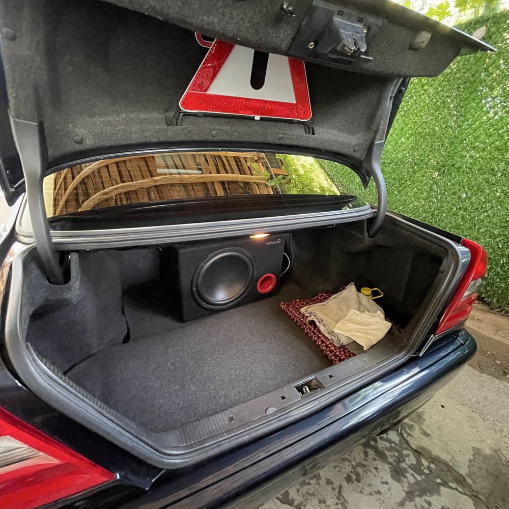 Mercedes-Benz W202