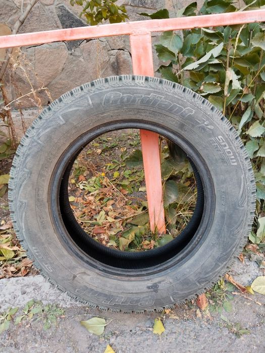 Зимняя резина продаю