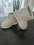 Vand ghete Zara