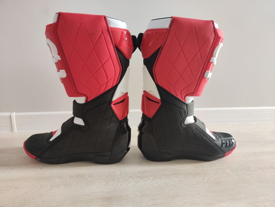 Кросови ботуши FOX 45 номер чисто нови!!!