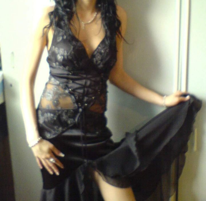 Официална черна рокля