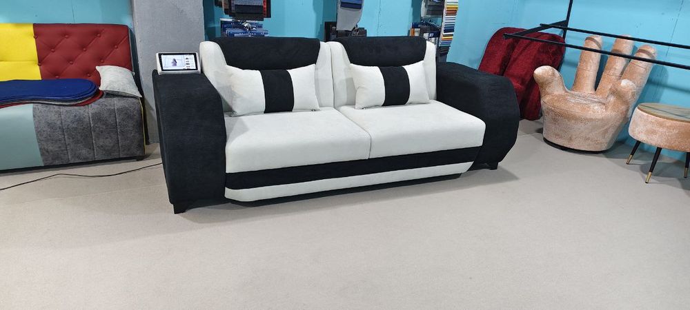 Музыкальная система. Диван. LED подсветка. Продаётся.