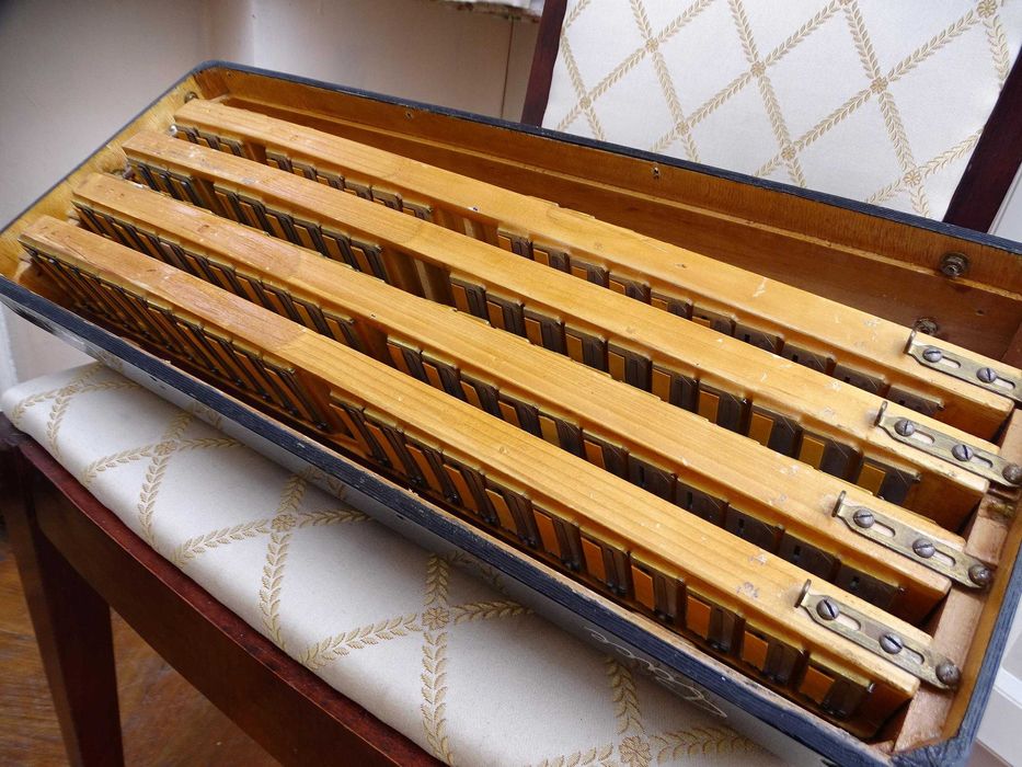 Италиански акордеон CONCORDIA Italia - 120 баса