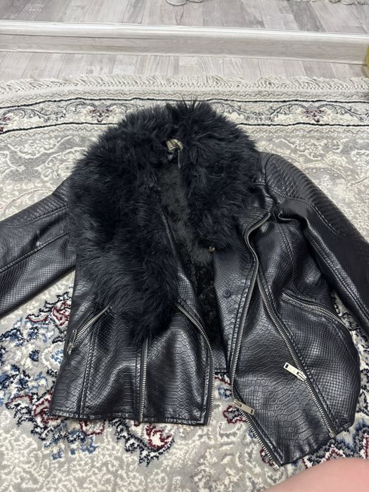 Женские куртки , в отличном состоянии