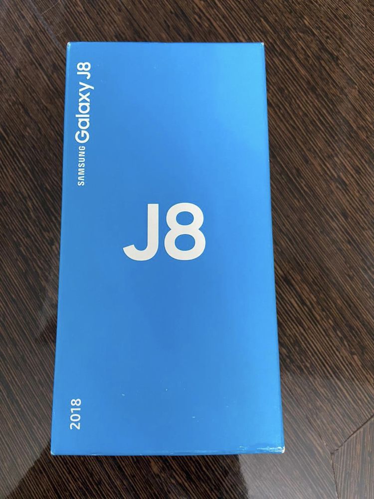 Android Samsung J8