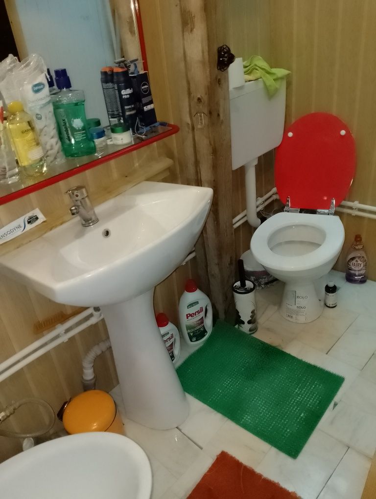 Schimb  ,  Vînd.  ;  Două camere Decomandatet zona - Parc Pușkin -  pa
