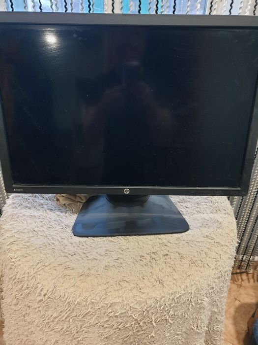 Монитор    HP Z 24