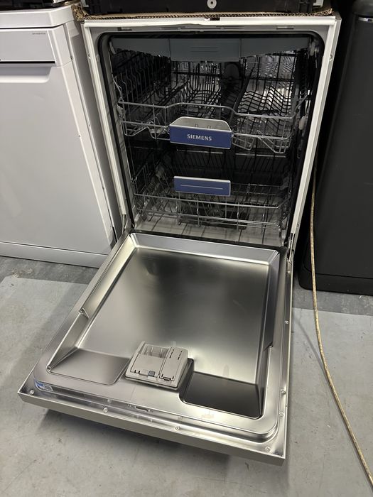 !! PROMOTIE !! 1600 RON Mașină de spălat vase Siemens iQ300 SN23EI14CE