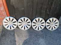 vand set capace originale MERCEDES pe 17.